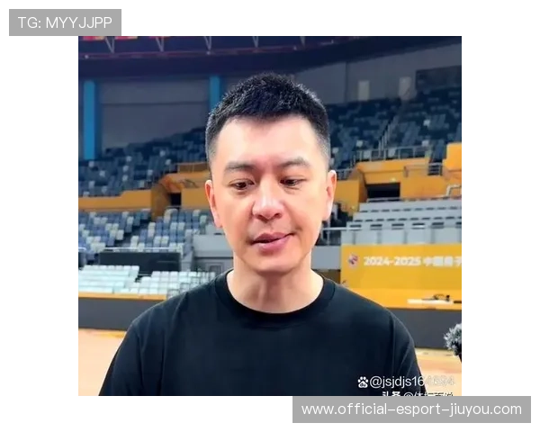 杨鸣称质疑声不断 球员们充满干劲，杨鸣申请主帅挑战